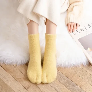 Thick Fluffy Split Toe Socks